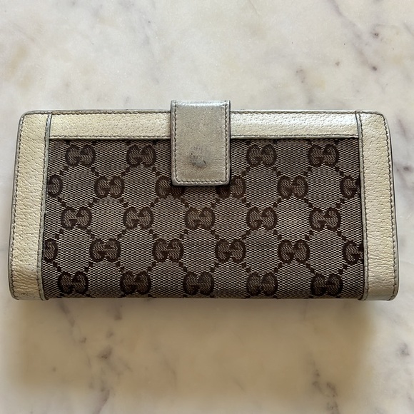 Gucci Wallet - Picture 2 of 15